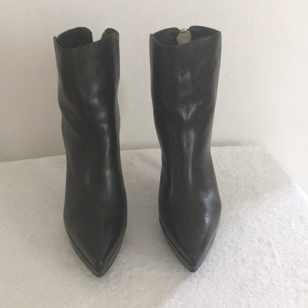 Stuart weitzman Black platform boots